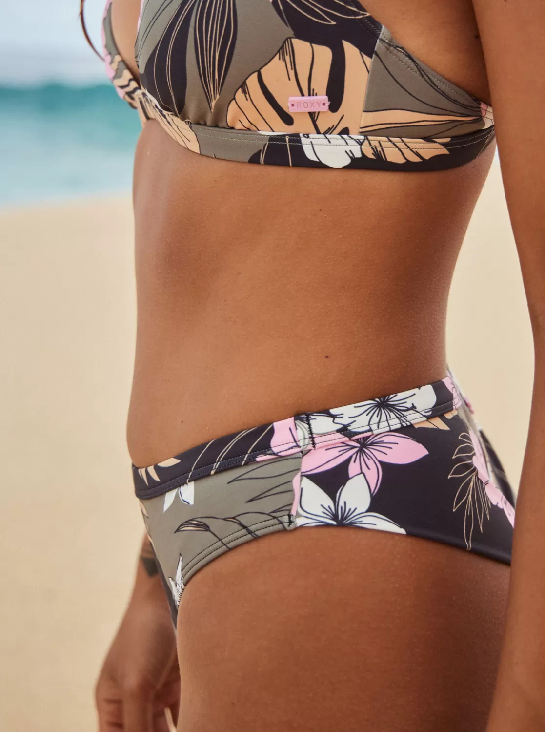 Pro The Snap Turn Cheeky Bikini Bottoms-ROXY Online